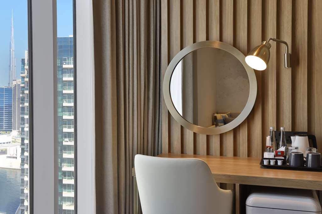 Hilton Garden Inn Dubai Business Bay Phòng bức ảnh