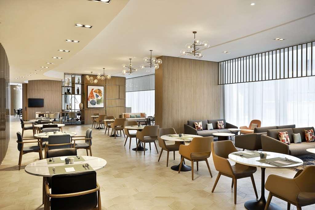 Hilton Garden Inn Dubai Business Bay Nhà hàng bức ảnh